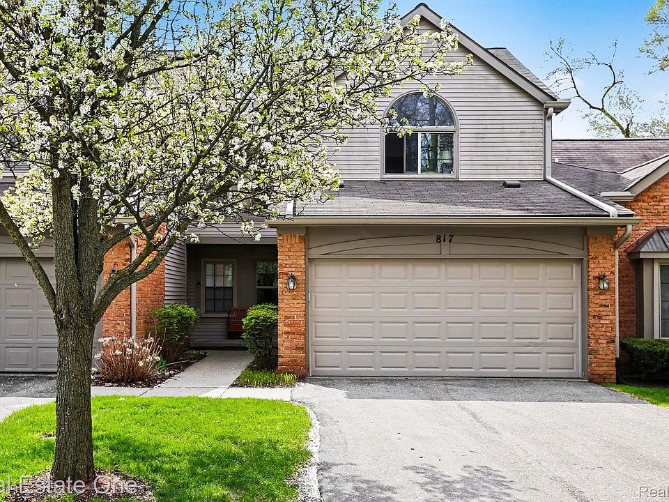 1st image of 817 Woodridge Hills Dr