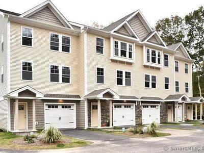 48 Village Crossing #48, East Lyme, CT, 06357