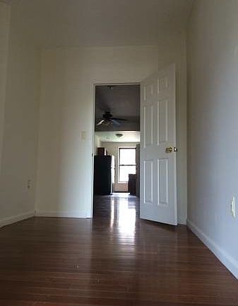 3rd image of 118 1st Ave