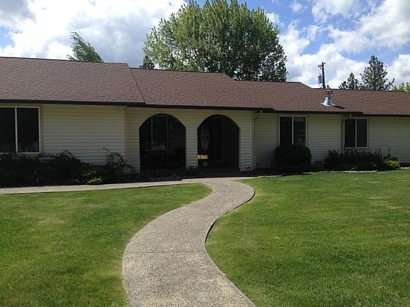 2nd image of 207 Crescent Dr