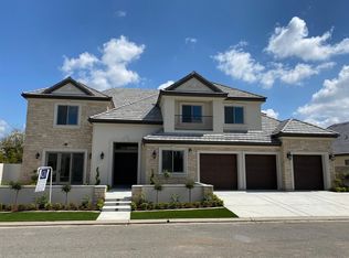 11268 N Burnhaven Way, Fresno, CA