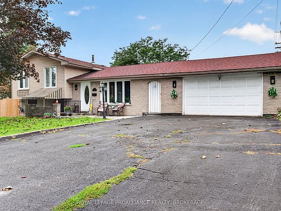 3rd image of 2 Virginia St