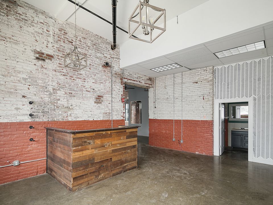 1st image of 3421 Richmond St Ste 109