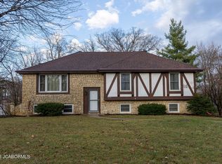 3234 S Ten Mile Dr, Jefferson City, MO 65109