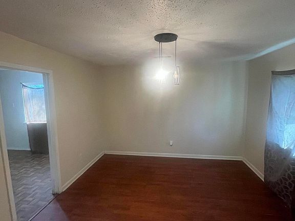 5th image of 2236 Oak Ridge Dr