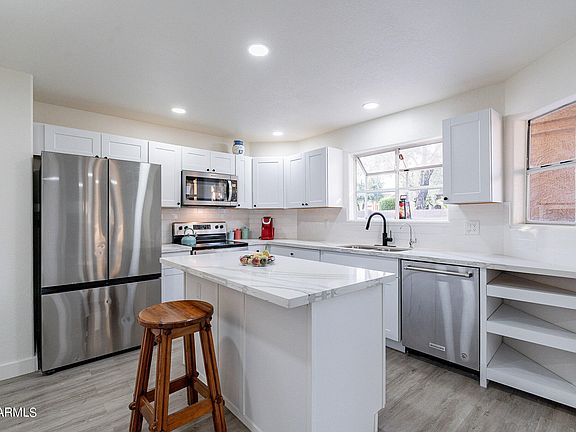 5th image of 1402 E BRIARWOOD Terrace
