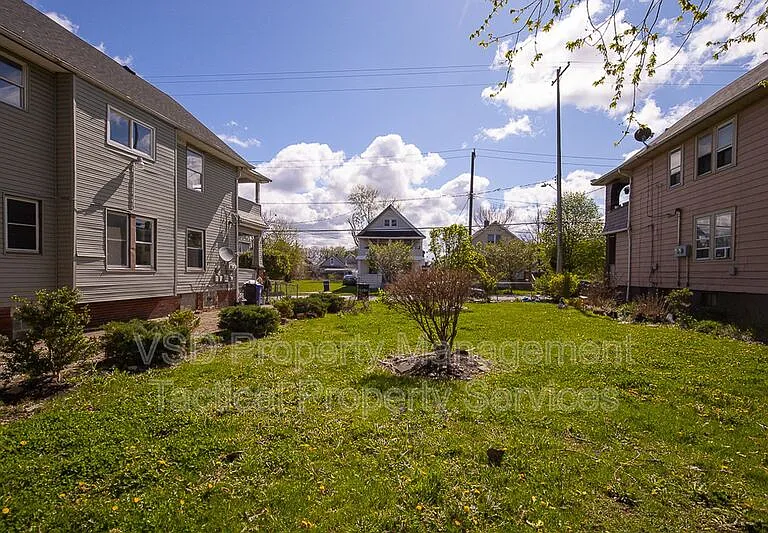 3484 W 60th St #UP — Photo 2