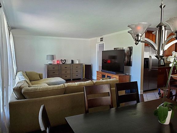 Dining toward front living
