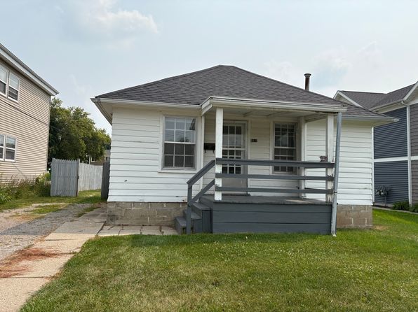 811 Pleasant St #811