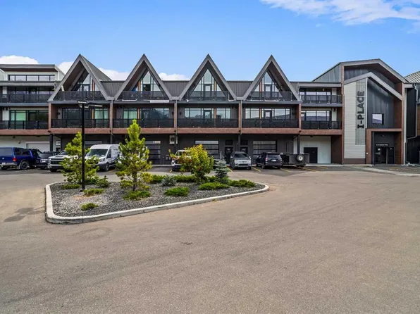 1 NW Industrial Pl #306, Canmore, AB T1W 1Y1
