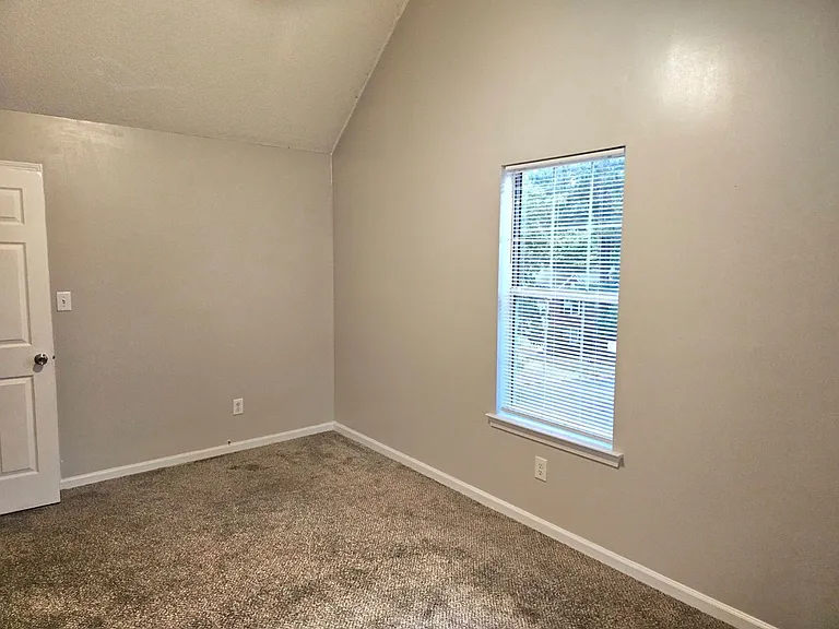 152 S Fairfield Dr — Photo 24