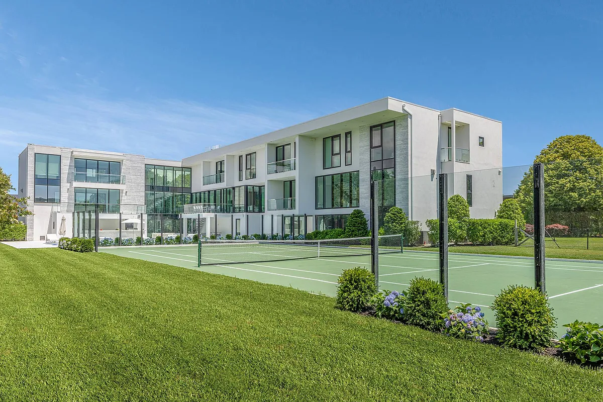 Building Photo - 88 Rose Way