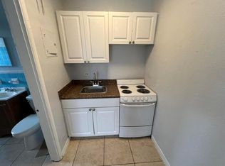 3300 Broadway #9, West Palm Beach, FL 33407