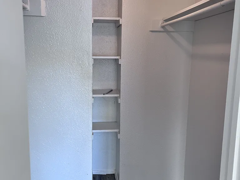 Autumn Creek Apartments — Photo 19