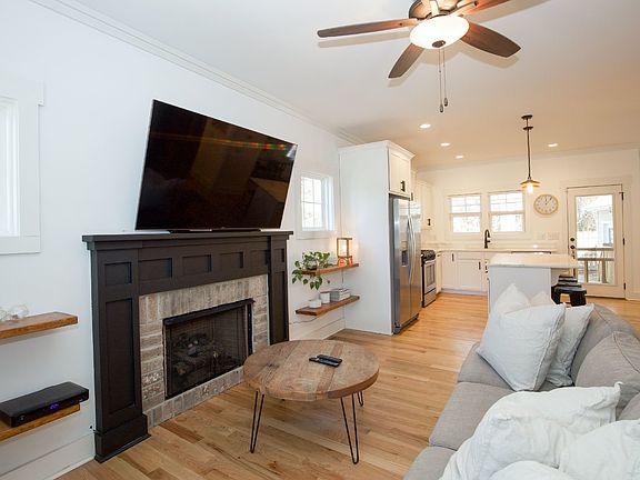4th image of 3982 Youngs Rd