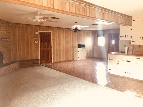 2nd image of 1408 N Hancock Ave