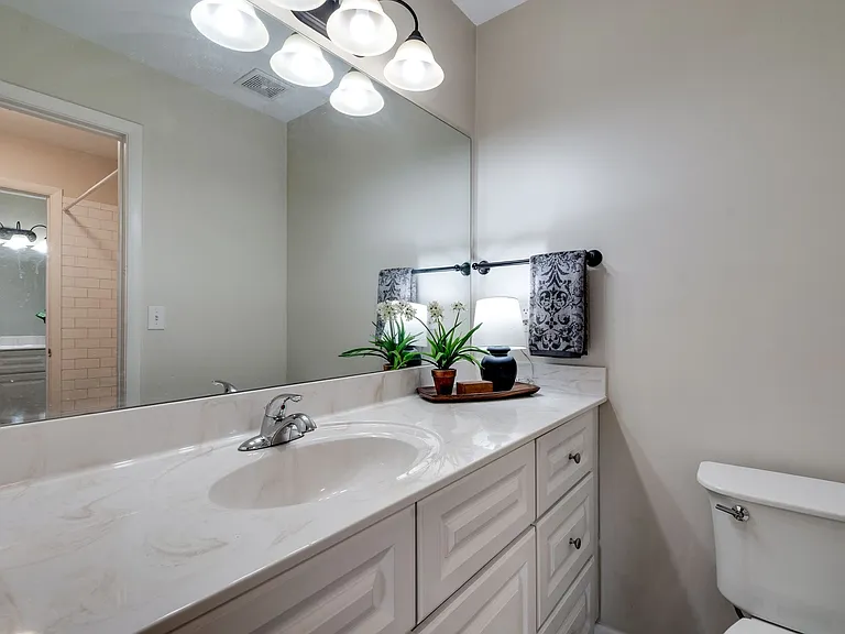 514 N Petway St — Photo 24