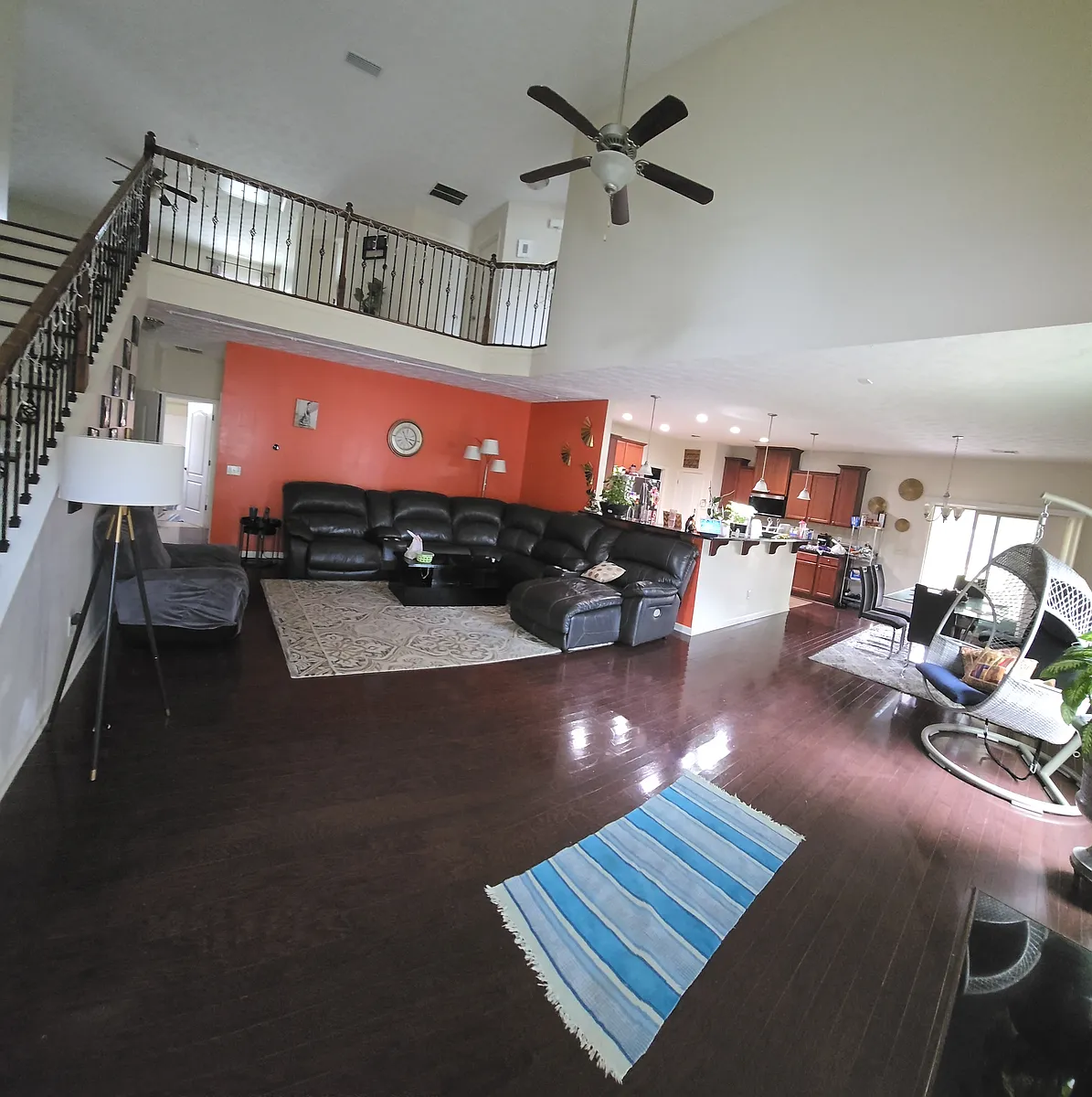 Building Photo - 7387 San Vista Dr