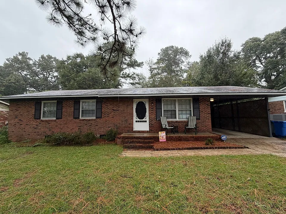 6350 Rockford Dr