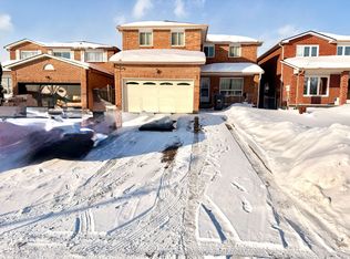 3 Fairlight St, Brampton, ON L6Z3W8