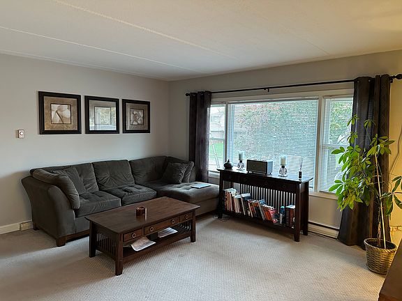 5th image of 1015 7th Ave #8