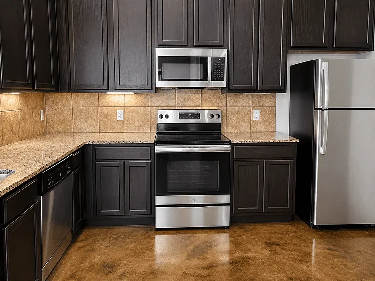 345 Emma Dr #345 — Photo 3