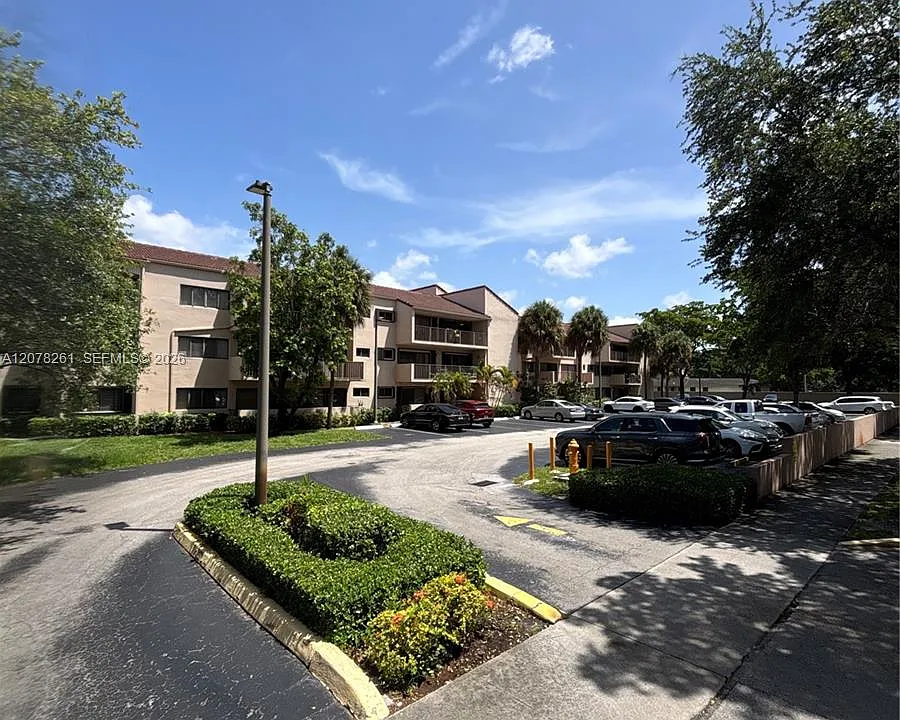 6305 Gage Pl #309A