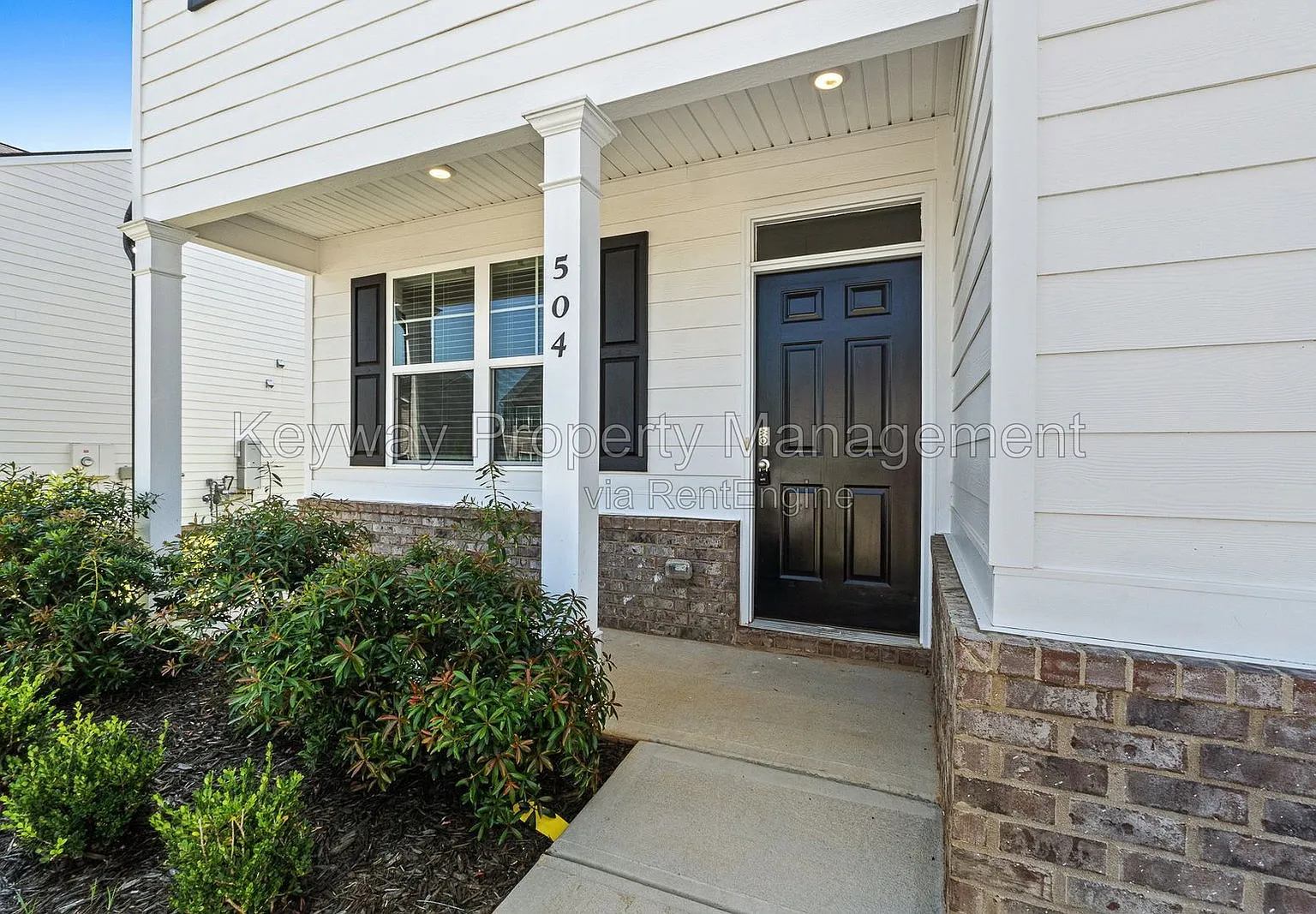 4 bed, 2.5 bath, 2175 sqft, $2,350 — Photo 2