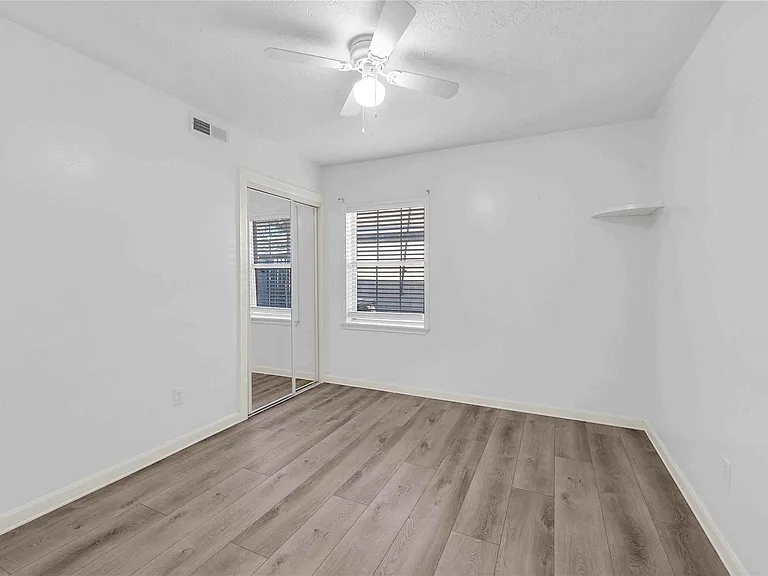 6014 Belarbor St — Photo 15