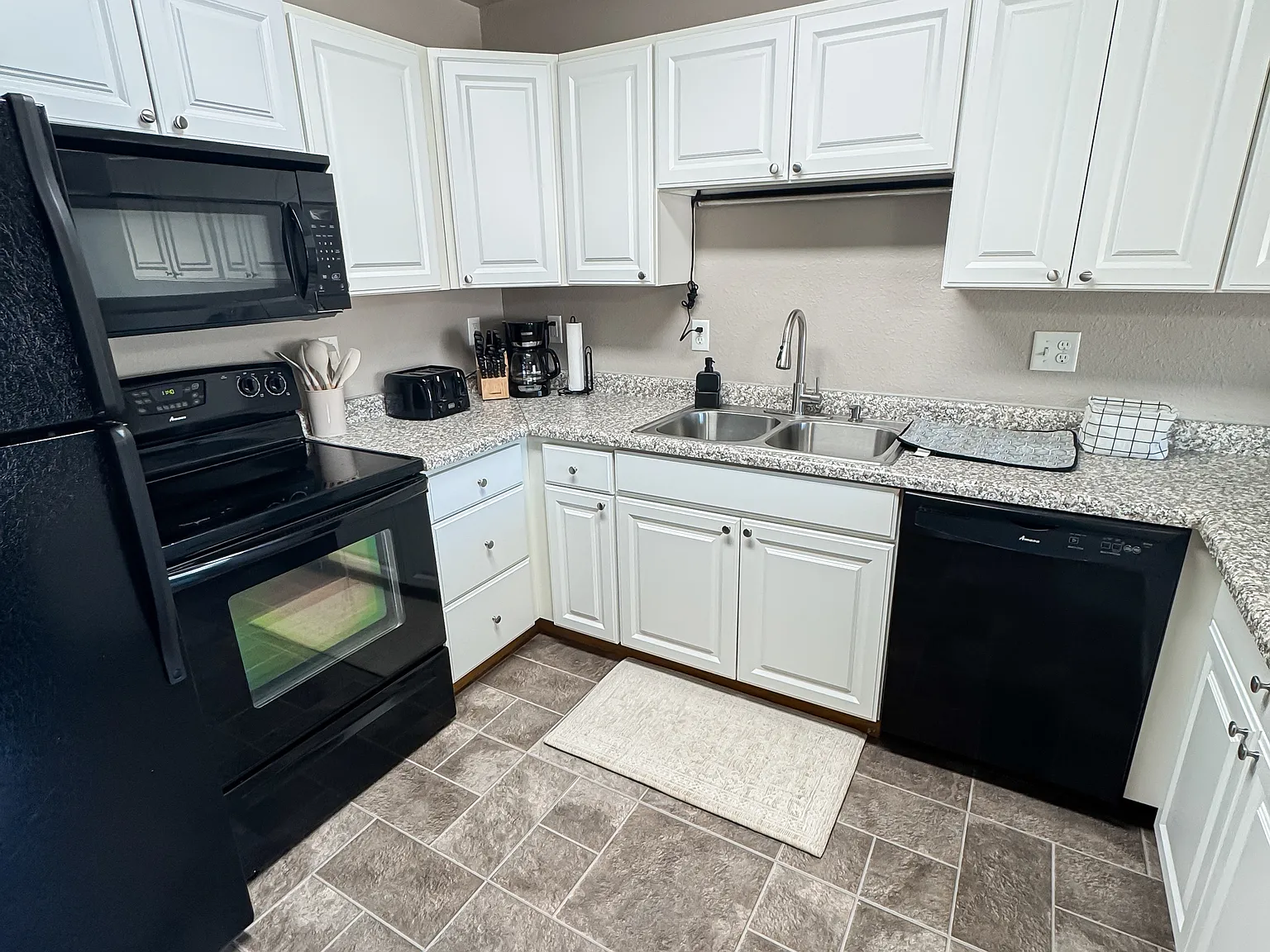 Theater Apartments Beulah — Photo 4