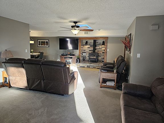 5th image of 6530 NE Indian Creek Rd