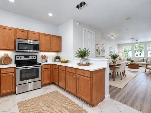 430 AMADOR Lane #6, West Palm Beach, FL 33401