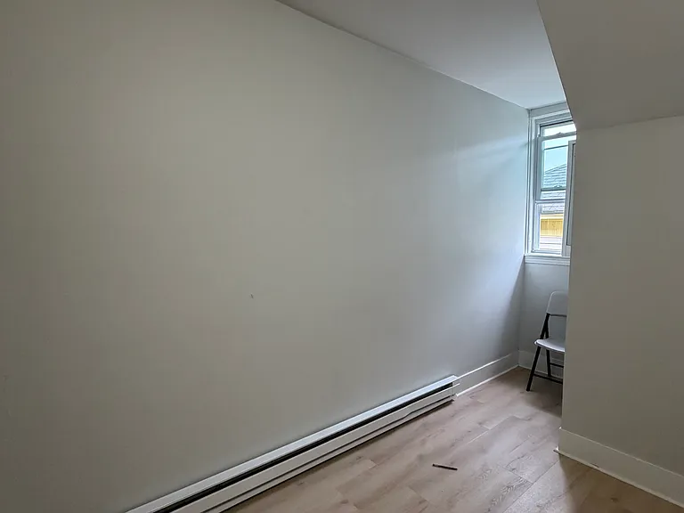 41 Richards St #3 — Photo 6