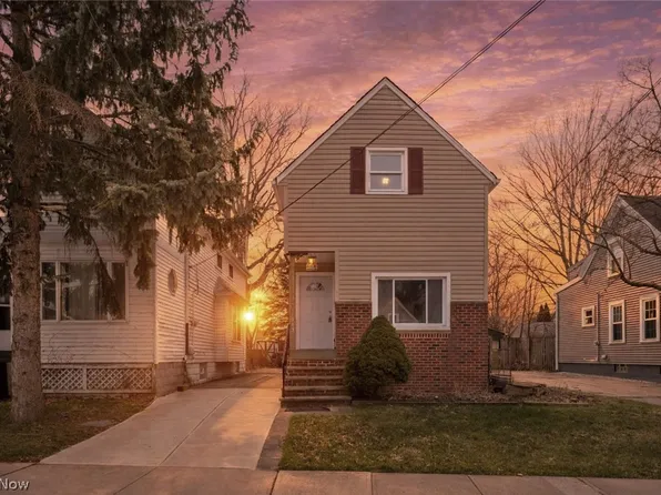 11915 Franklin Blvd, Lakewood, OH 44107