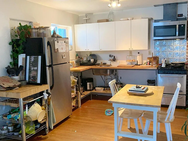 124 Caliente St #124 — Photo 5