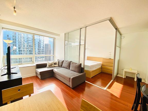 5th image of 512 N McClurg Ct APT 2709