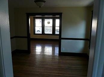 5th image of 559 Ashmont St