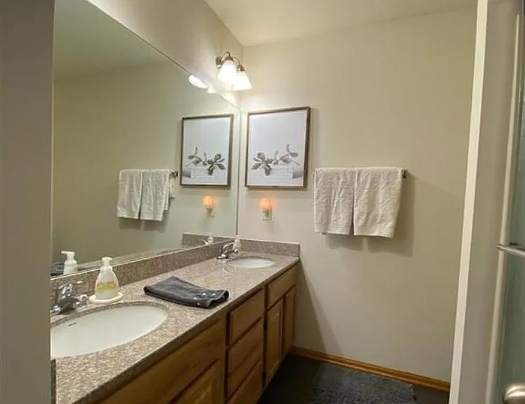 8605 Dunrovin Rd — Photo 23