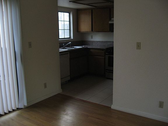 5th image of 506 N Chapel Ave APT F