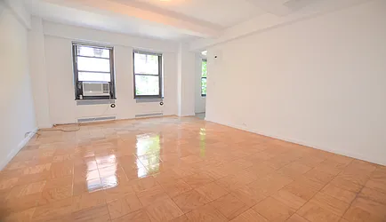 Rented by Manhattan Realty Group