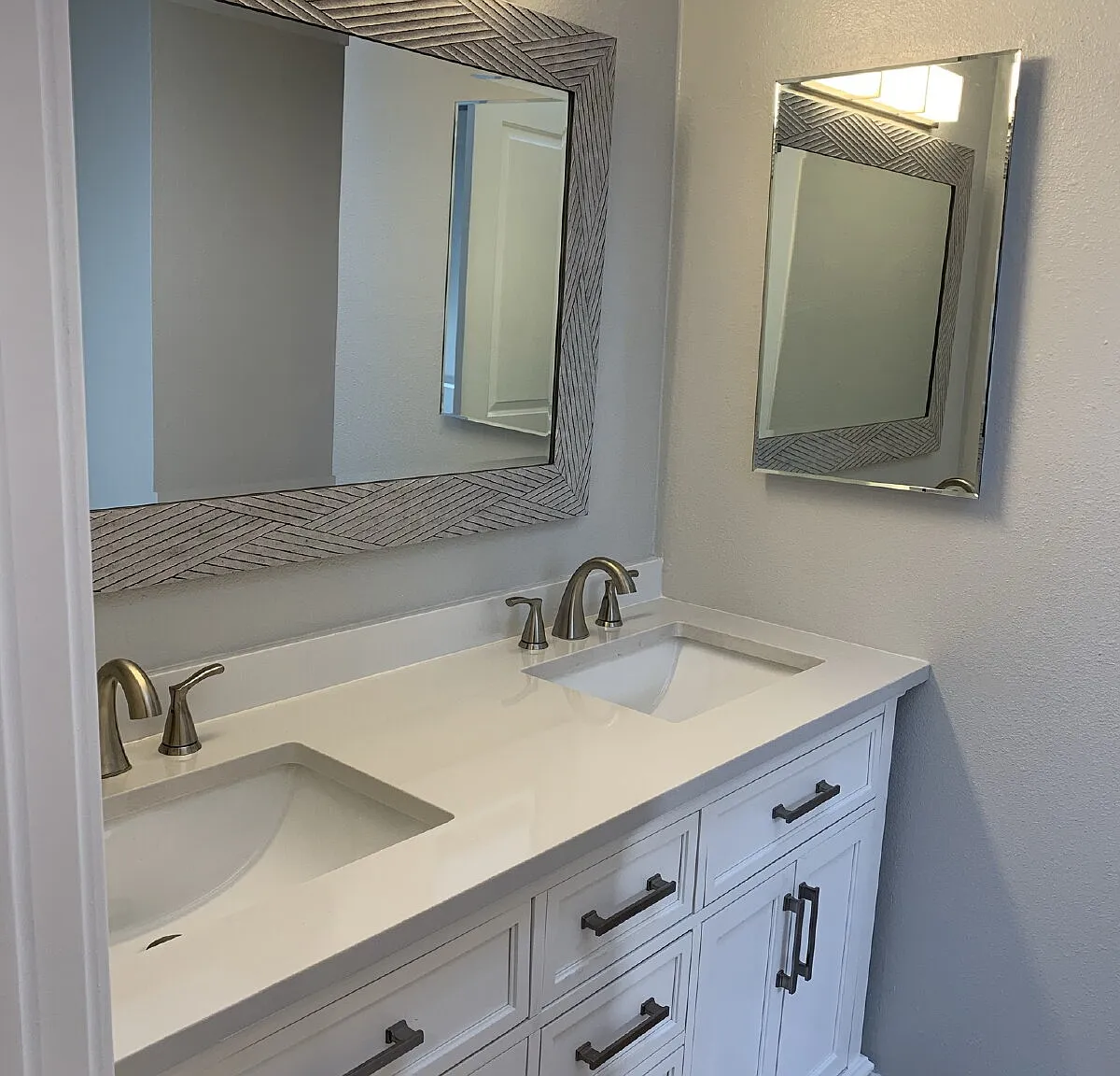 2 bed, 1.5 bath, 1072 sqft, $2,045 — Photo 4