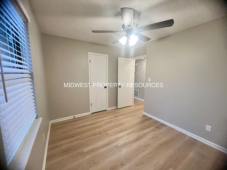204 Sky Vue Dr #A — Photo 9