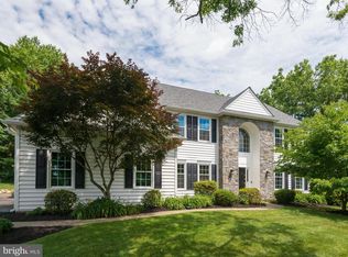 105 Barton Dr, Spring City, PA 19475