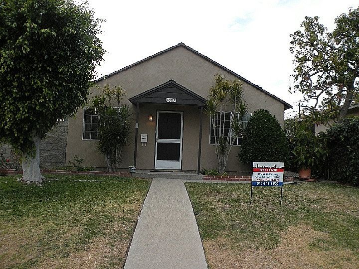 1st image of 1007 N Mariposa St APT A