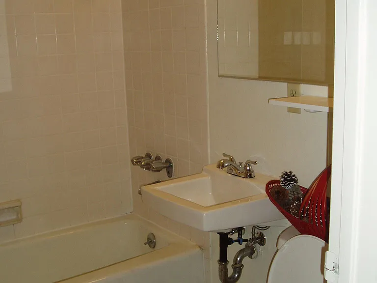 6011 Leafwood Dr — Photo 10