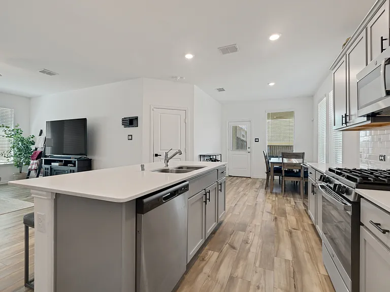 1224 Milfoil Dr — Photo 12