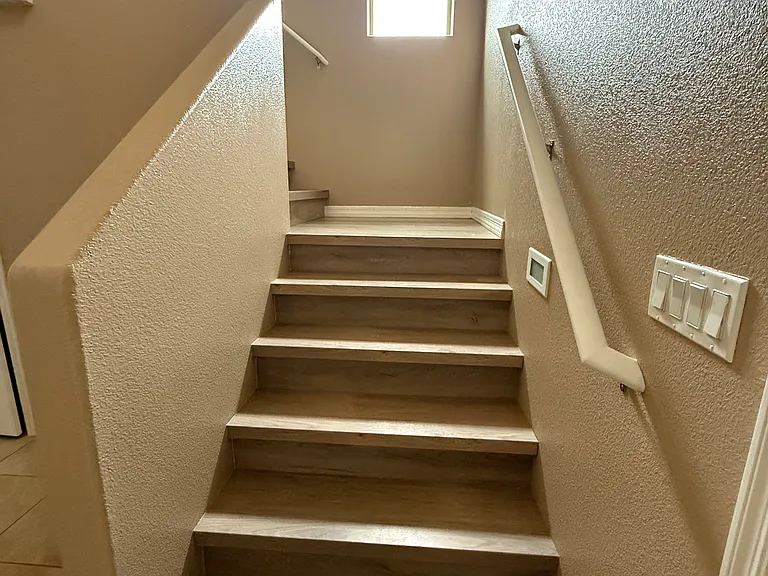 1821 Chisholm Trl NE — Photo 15