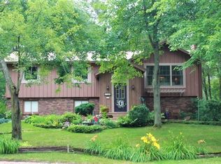 2711 Parkway Ct, Wisconsin Rapids, WI 54494