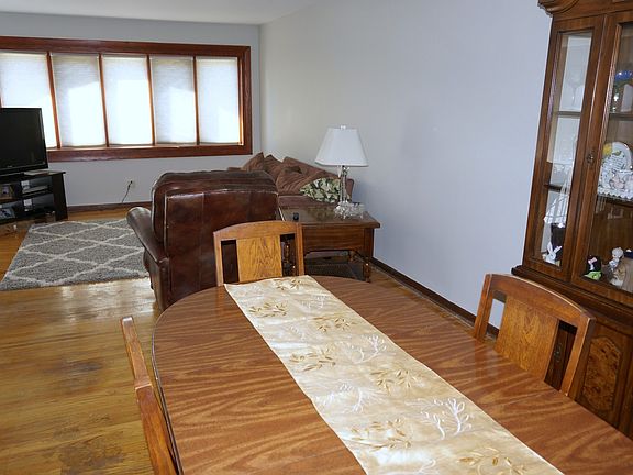 3rd image of 7442 163rd St