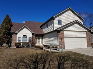 1430 Darlington Ct, Algonquin, IL 60102